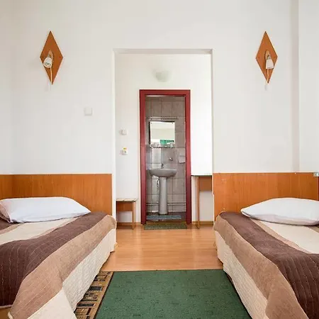 Hotel Beta 2*